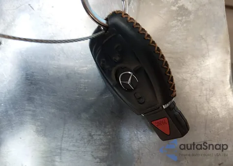 2014 Mercedes-Benz S 550 4Matic z USA, uszkodzony, nr VIN WDDUG8FB0EA025069